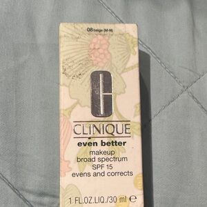 Clinique Even Better Foundation SPF 15 - Beige
